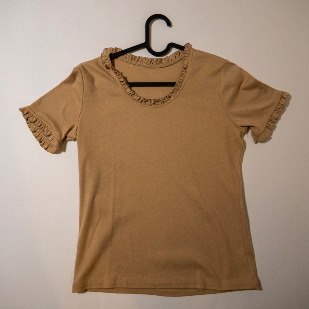 Vintage 1970s Tan Top with Ruffled Collar and Sleeves